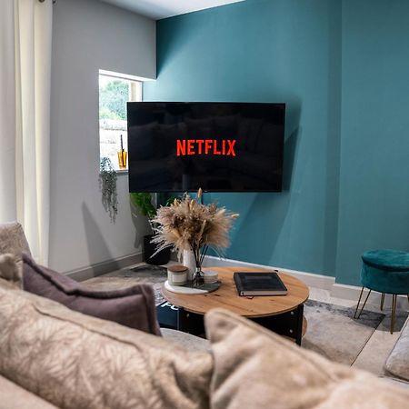 Spring Mount Huge Luxury Full Apartment- Harrogate Centre-Two Extremely Comfy Kingsize Bedrooms-Fully Equipped Modern Kitchen-Cosy Living Room With Huge Tv Esterno foto