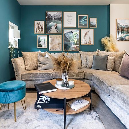 Spring Mount Huge Luxury Full Apartment- Harrogate Centre-Two Extremely Comfy Kingsize Bedrooms-Fully Equipped Modern Kitchen-Cosy Living Room With Huge Tv Esterno foto