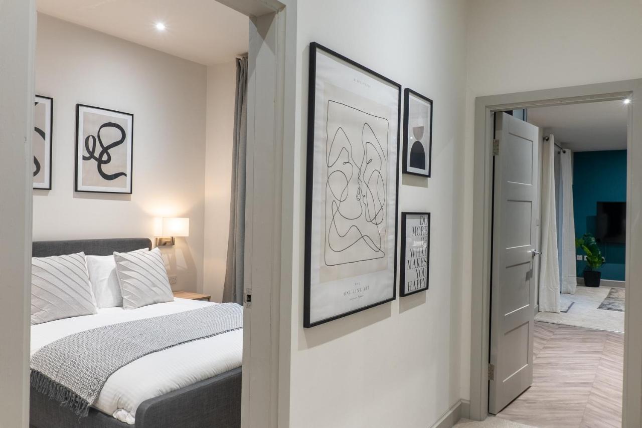 Spring Mount Huge Luxury Full Apartment- Harrogate Centre-Two Extremely Comfy Kingsize Bedrooms-Fully Equipped Modern Kitchen-Cosy Living Room With Huge Tv Esterno foto