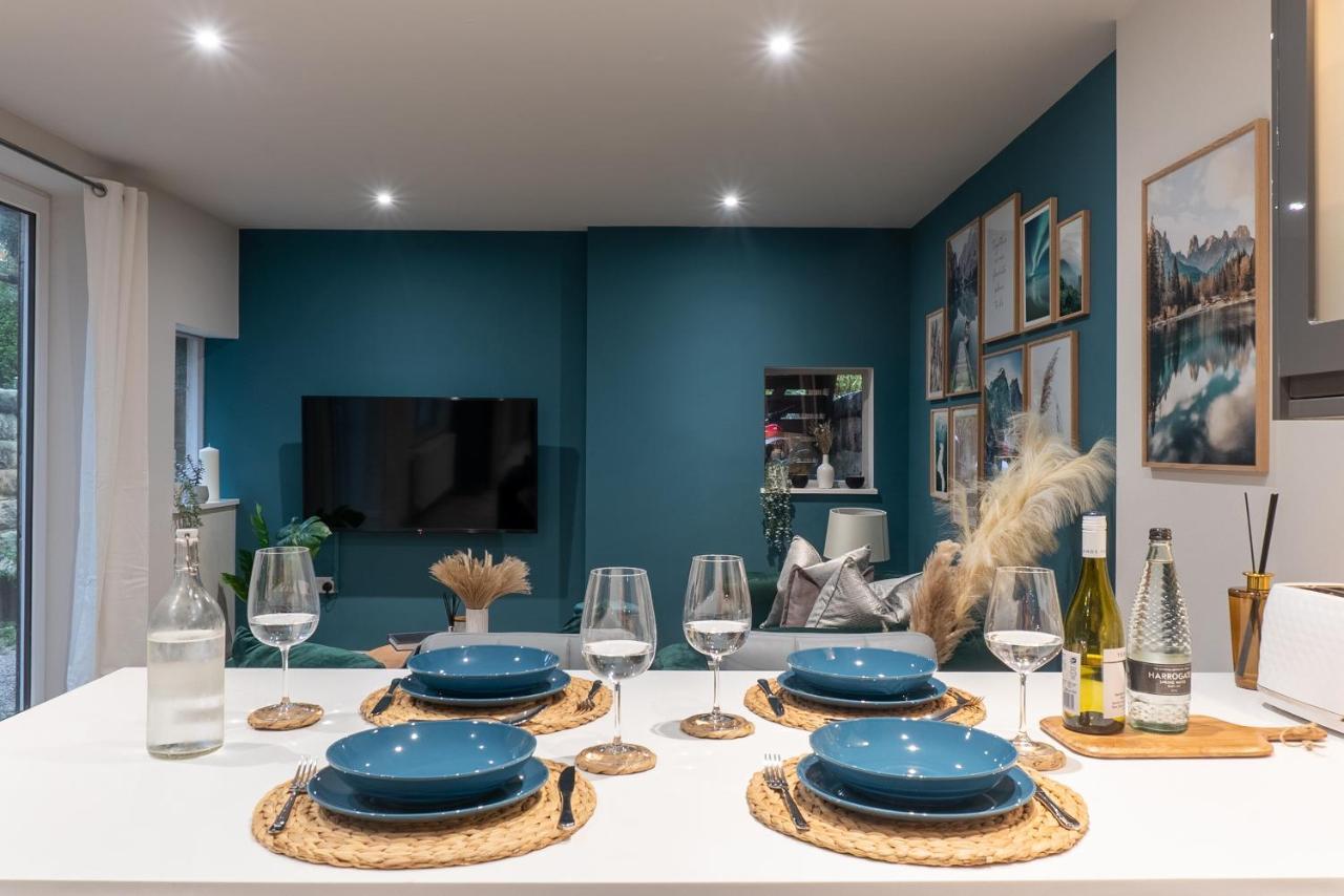 Spring Mount Huge Luxury Full Apartment- Harrogate Centre-Two Extremely Comfy Kingsize Bedrooms-Fully Equipped Modern Kitchen-Cosy Living Room With Huge Tv Esterno foto