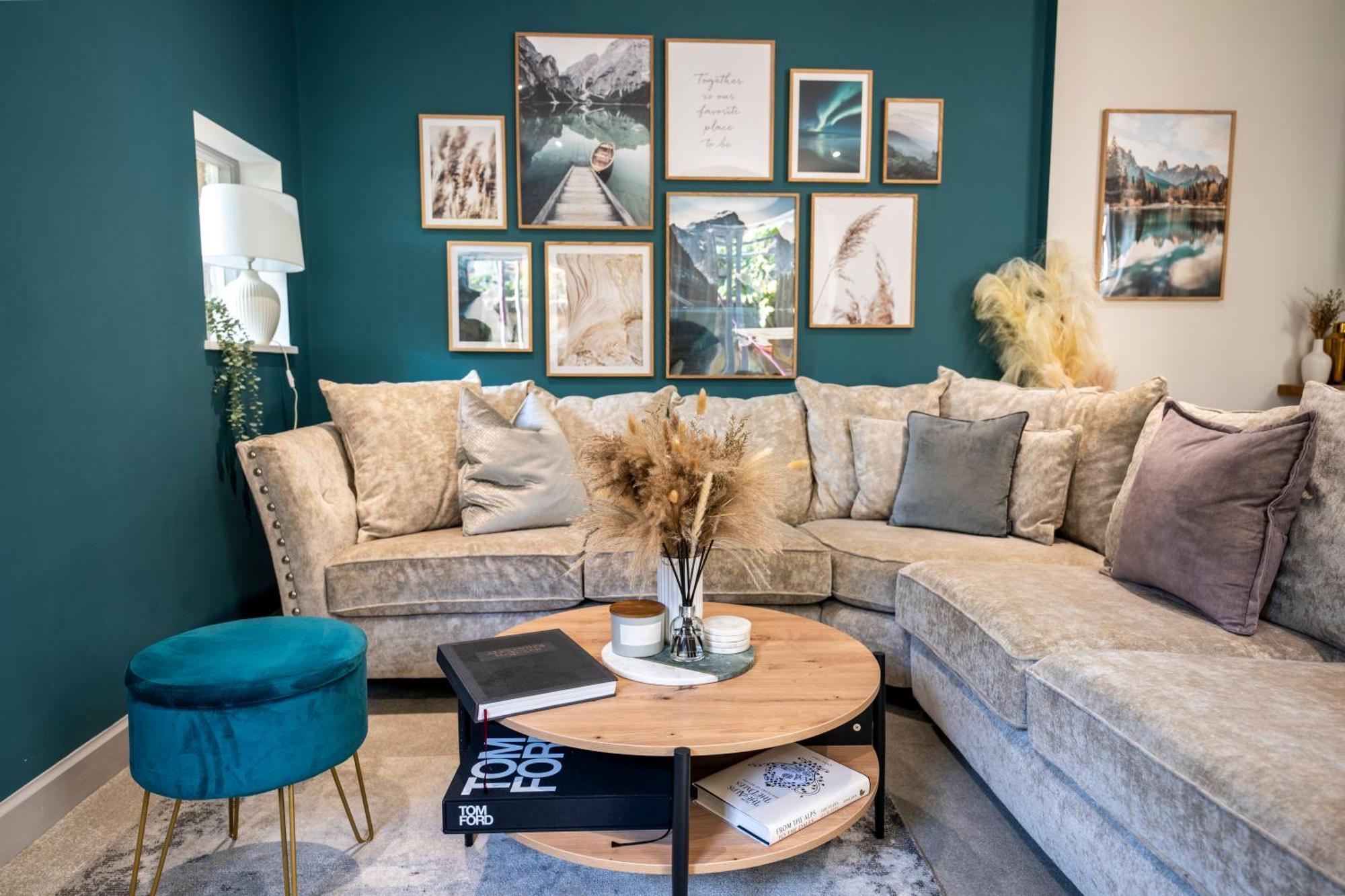 Spring Mount Huge Luxury Full Apartment- Harrogate Centre-Two Extremely Comfy Kingsize Bedrooms-Fully Equipped Modern Kitchen-Cosy Living Room With Huge Tv Esterno foto